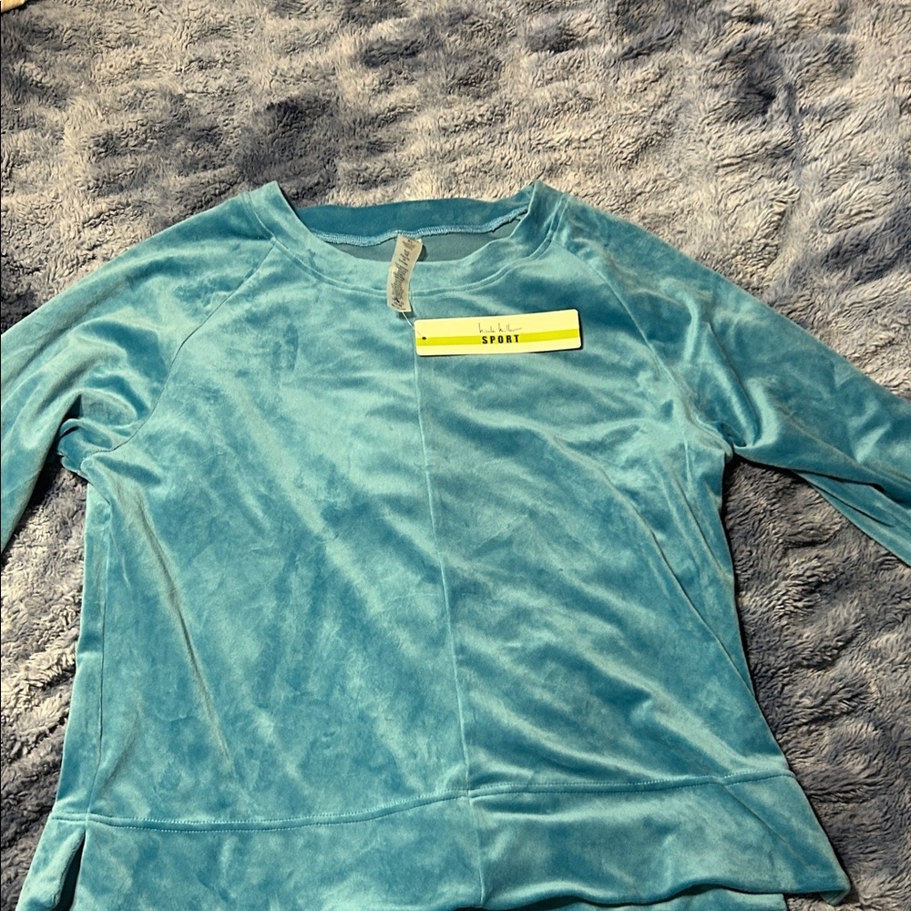 Teal Long Sleeve top - Picture 2 of 8
